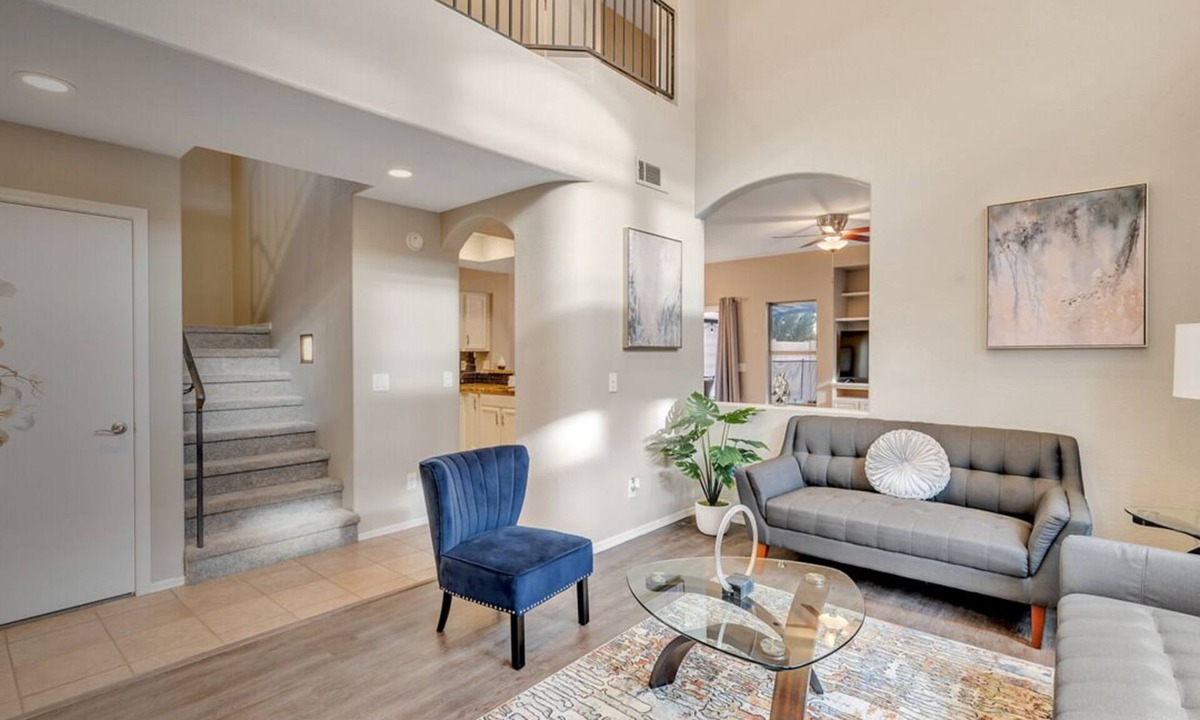 Stetson Hills State House | Magnificent North Phoenix Home