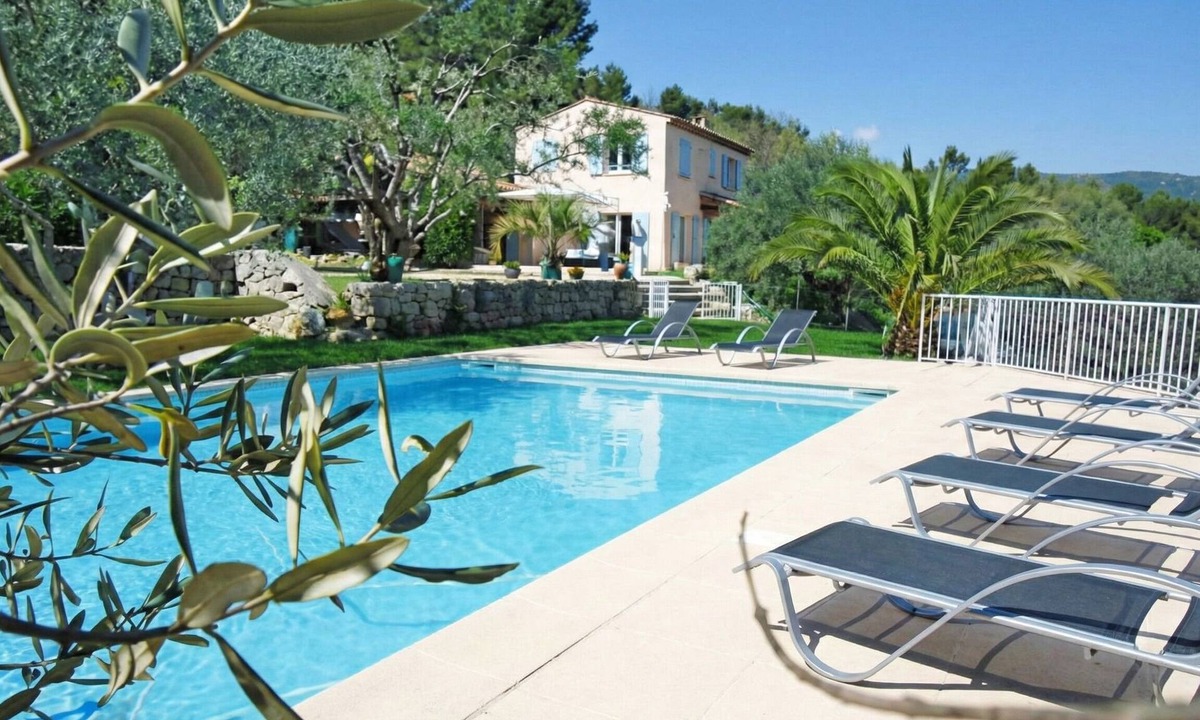 Fayence Villa | Magnificent, peaceful villa surrounded by olive trees. Exceptional panoramic view