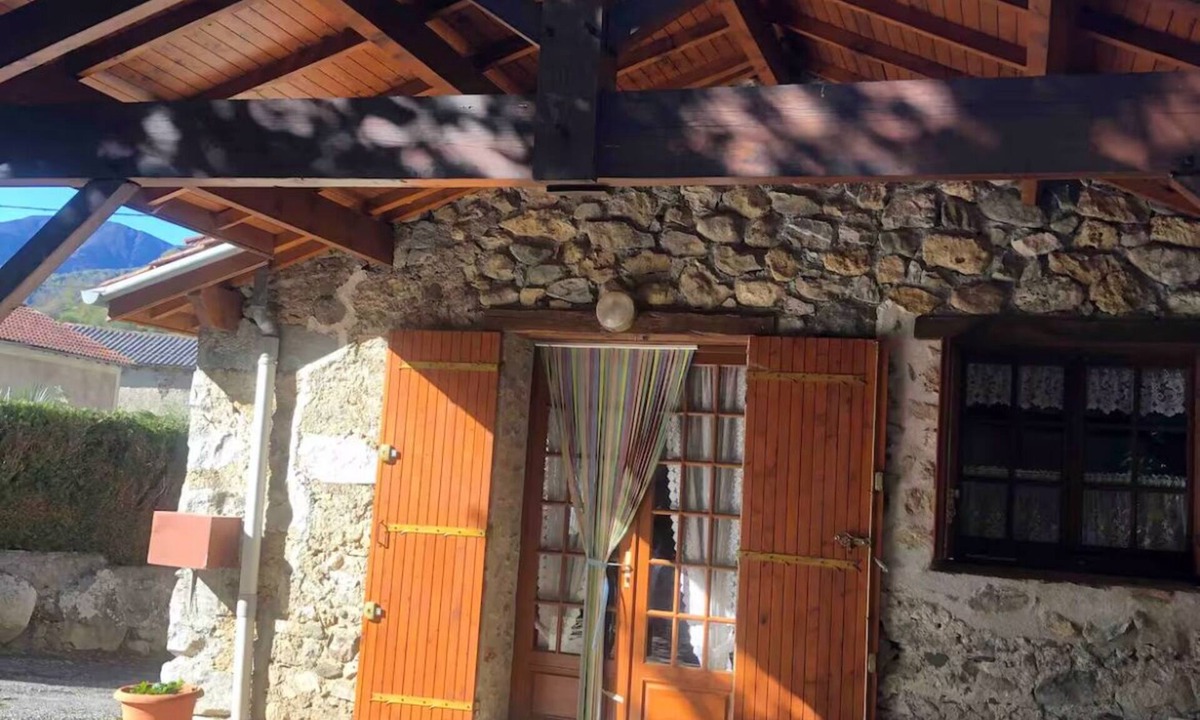 Mauleon-Barousse Ski Chalet | Magnificent rustic chalet in the heart of the mountains