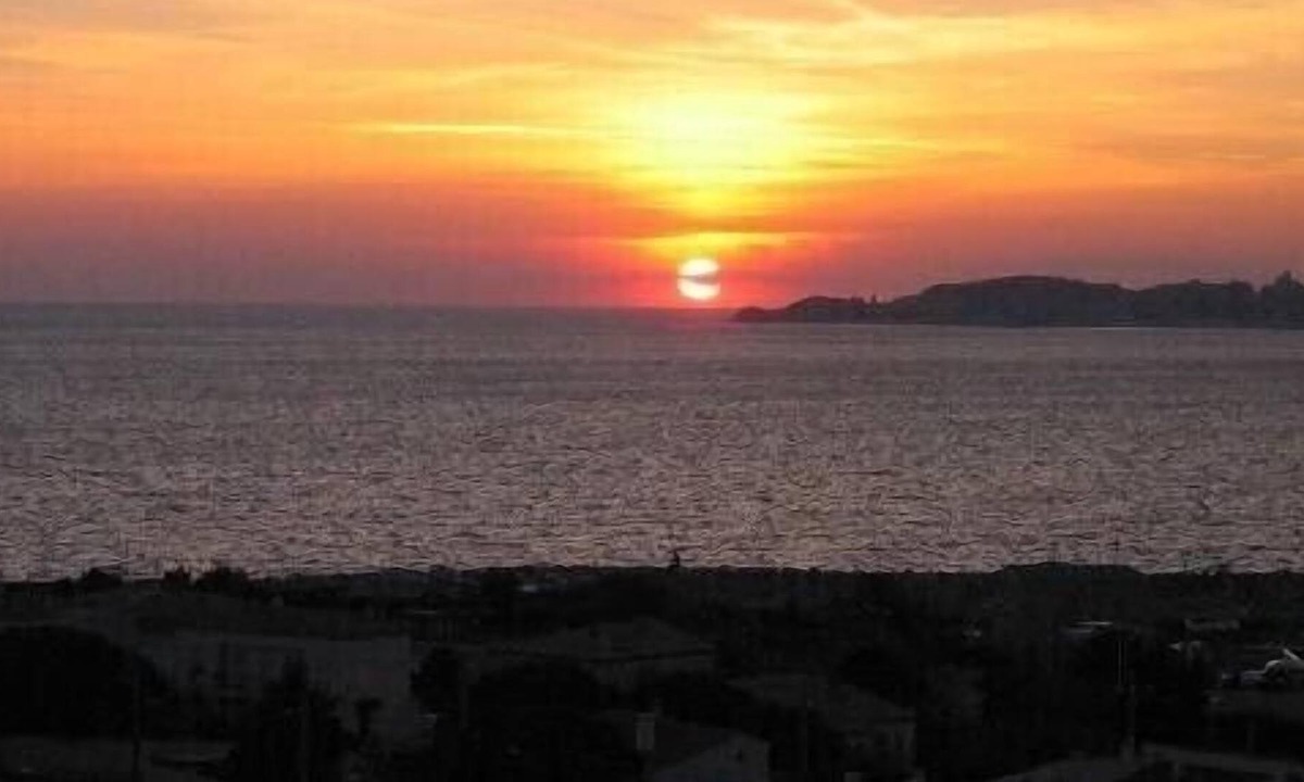 8th Arrondissement Apartment | Magnificent sea view, close to the beach, 3-room apartment, 60 m2