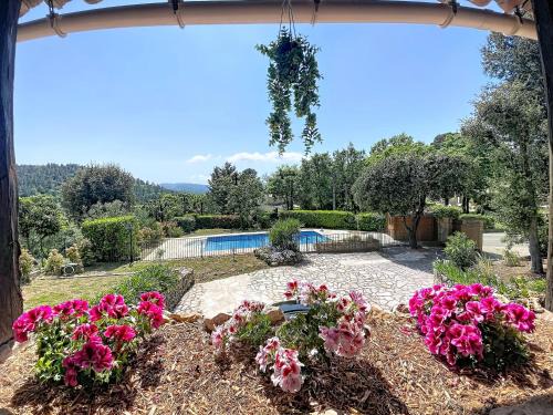 La Celle-sous-Gouzon Villa | Magnificent Stone Villa in Le Tignet