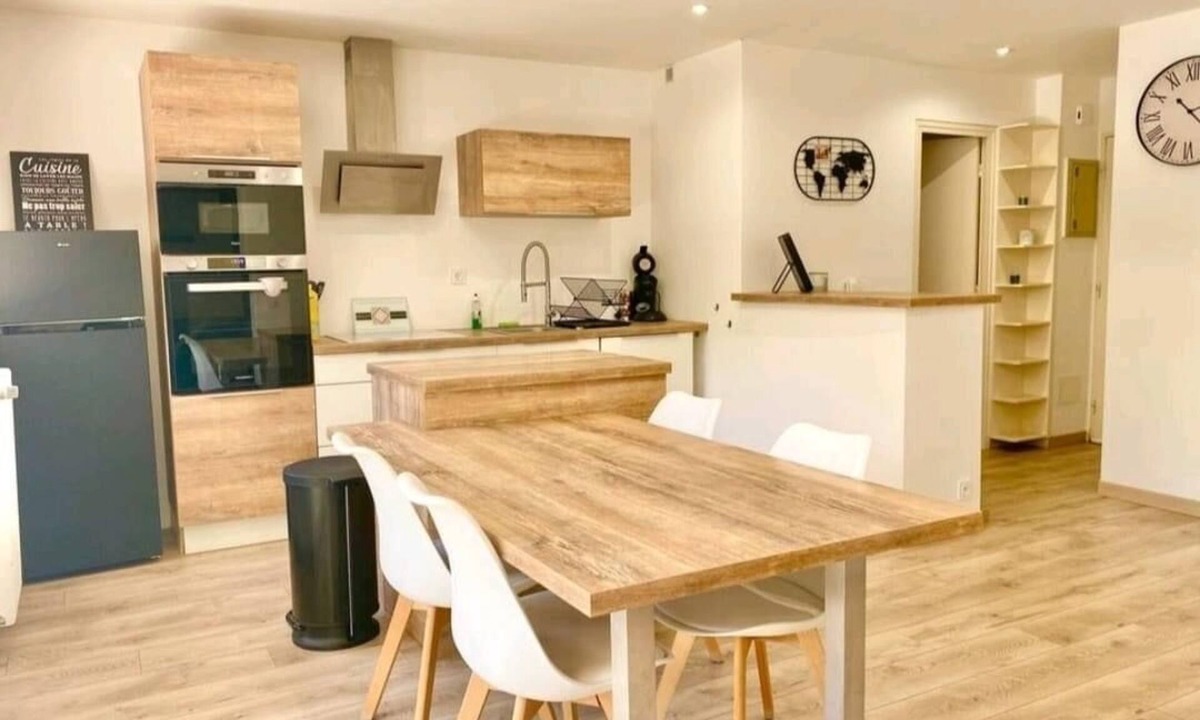La Gare Apartment | Magnificent T2 with garden - sleeps 4