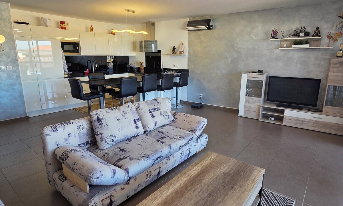 Saint-Raphael Apartment | Magnificent T3 apartment in St-Raphël