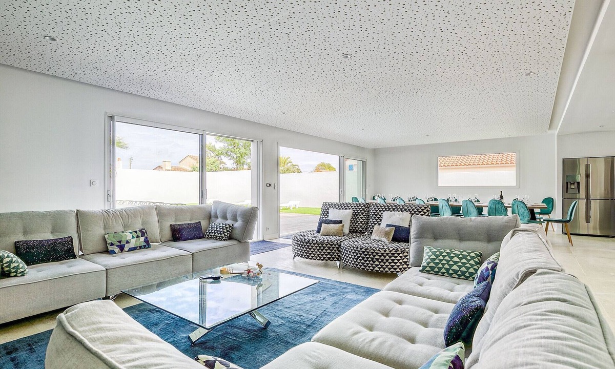 Fromentine House | Magnificent villa for large family with swimming pool