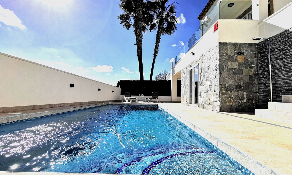 Los Dolses Villa | Magnificent villa in Orihuela Costa close to everything with heated pool*