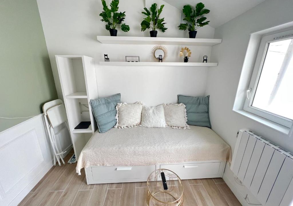 Conflans-Sainte-Honorine Apartment | Magnifique Studio à 30 min de La Défense