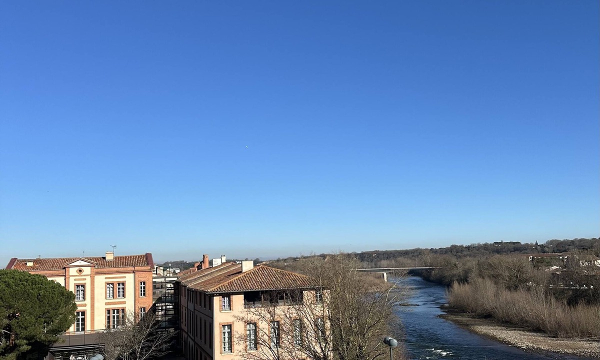 Muret Apartment | Magnifique Studio Avec Belle vue Animaux Acceptés