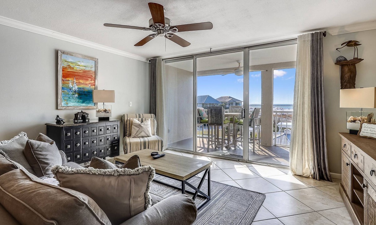 Holiday Isle Condo | Magnolia House 305 is a Luxury 2 BR with Free Beach Service by RedAwning