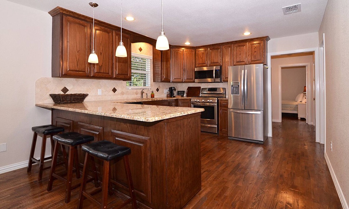 Allen House | Magnolia House - Furnished Monthly Rental in Allen, TX!