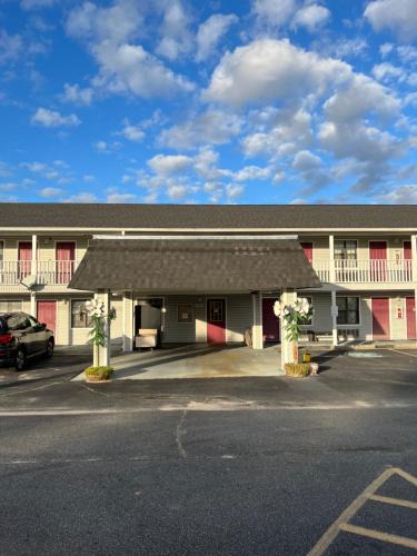 McRae Hotel | magnolia inn