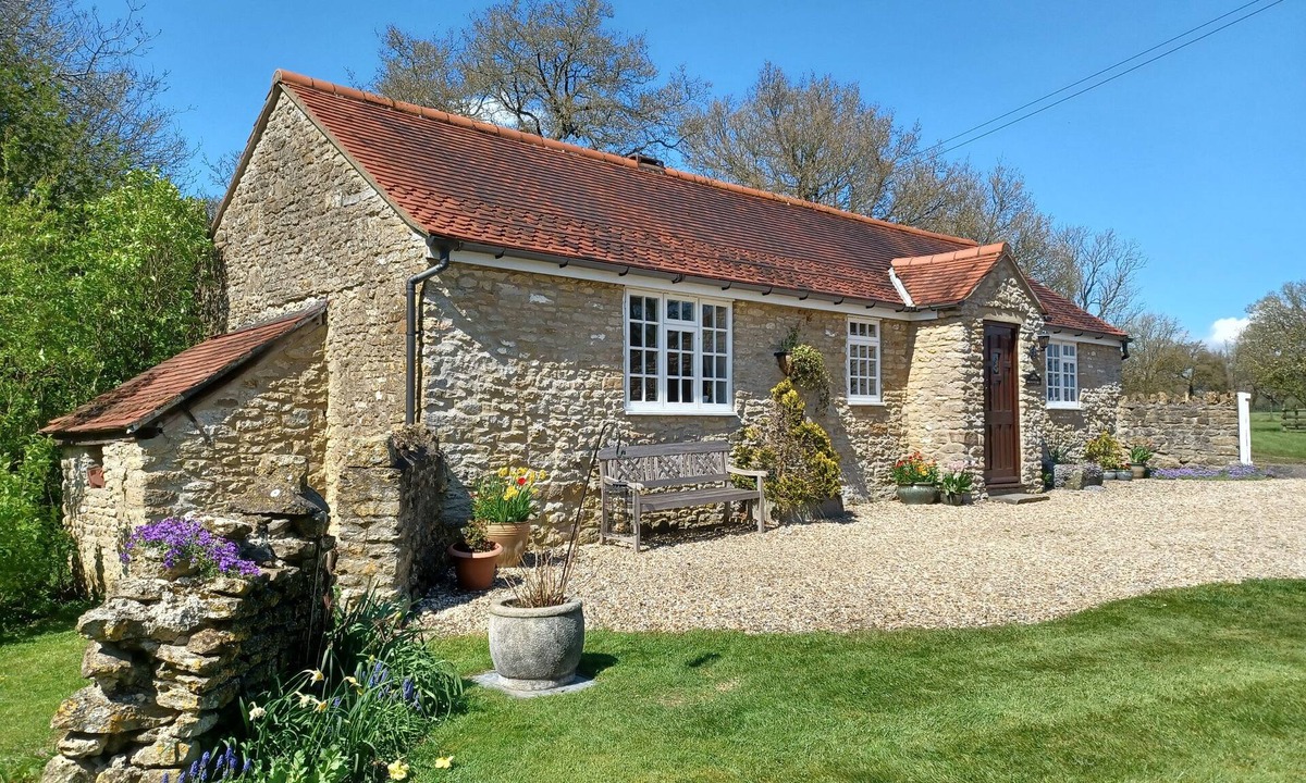 Bruton Cottage | Magpie Cottage