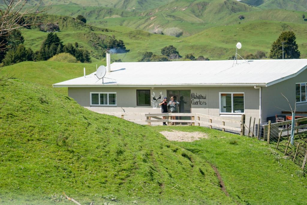 Tiniroto House | Mahaanui Quarters Farmstay