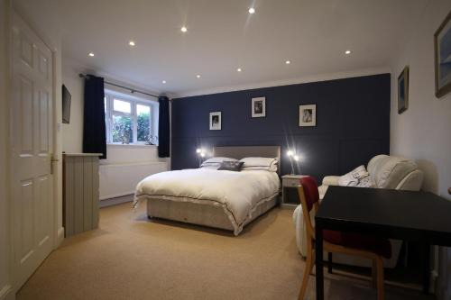 Lee-on-the-Solent Bed & Breakfast | Mahe - Lee on the Solent