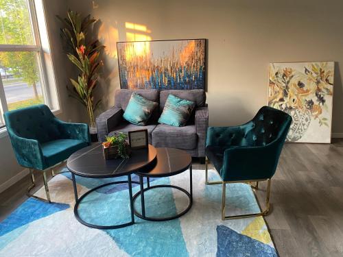 Southeast Calgary Apartment | Mahogany's Comfy Haven