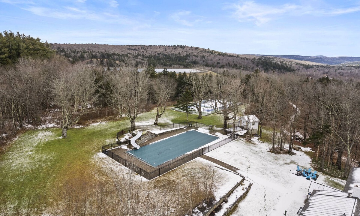 West Dover Hotel | Main Lodge - King - 2nd floor - Room 201n