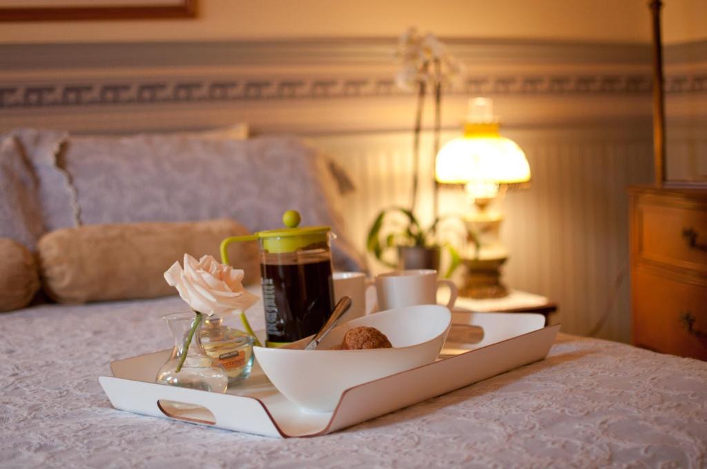Parkville Bed & Breakfast | Main Street Inn