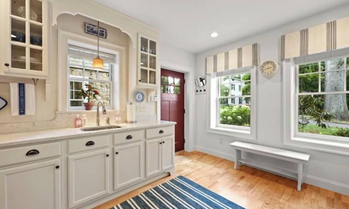 Farmington Apartment | Main Street Retreat, LLC