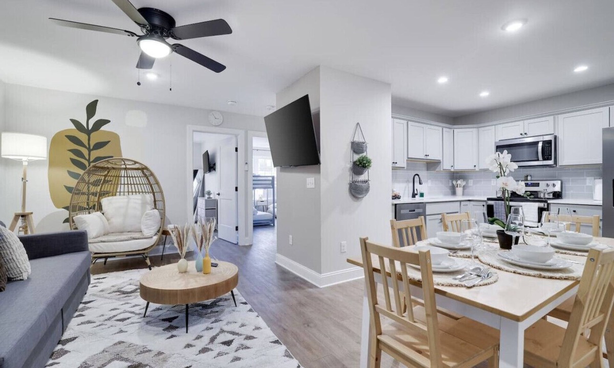 Stroudsburg Apartment | Main Streets Supreme Lodge Pt 2 & 3