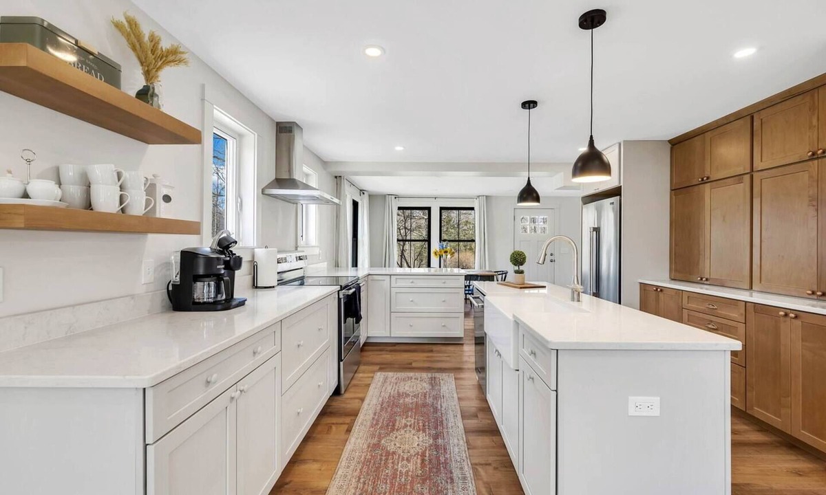 Ellsworth House | Maine Acadia Retreat