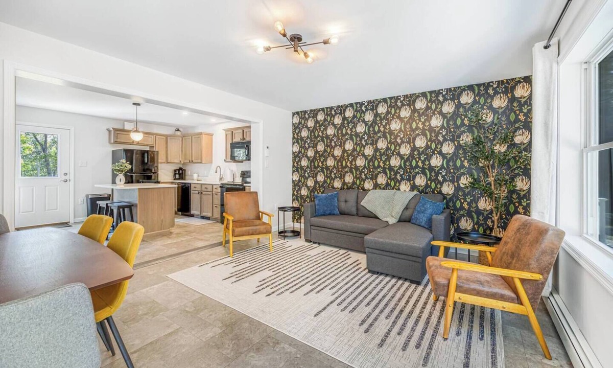 Ellsworth Apartment | Maine Forest Hideaway