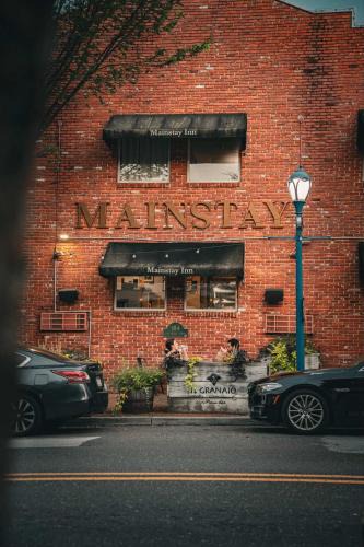 Phoenixville Hotel | Mainstay Inn