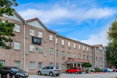 Addison Hotel | MainStay Suites Addison-Dallas