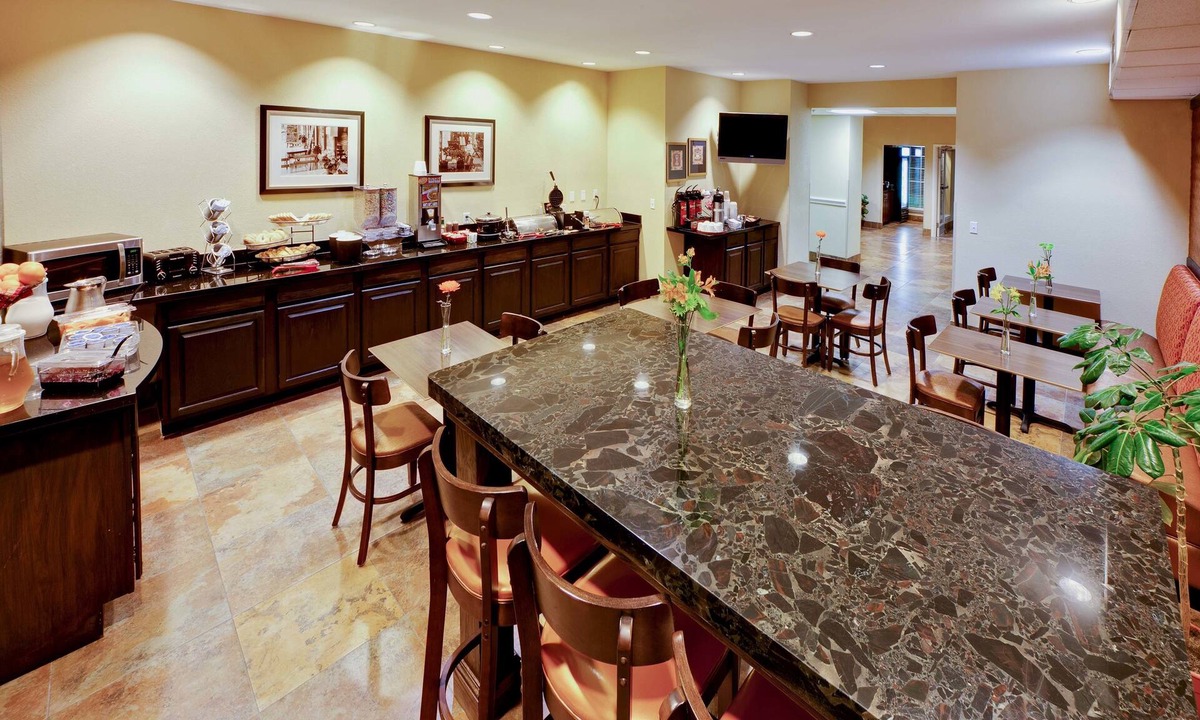 Addison Hotel | MainStay Suites Addison-Dallas