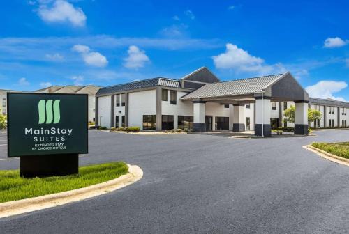 Bourbonnais Hotel | MainStay Suites Bourbonnais - Kankakee