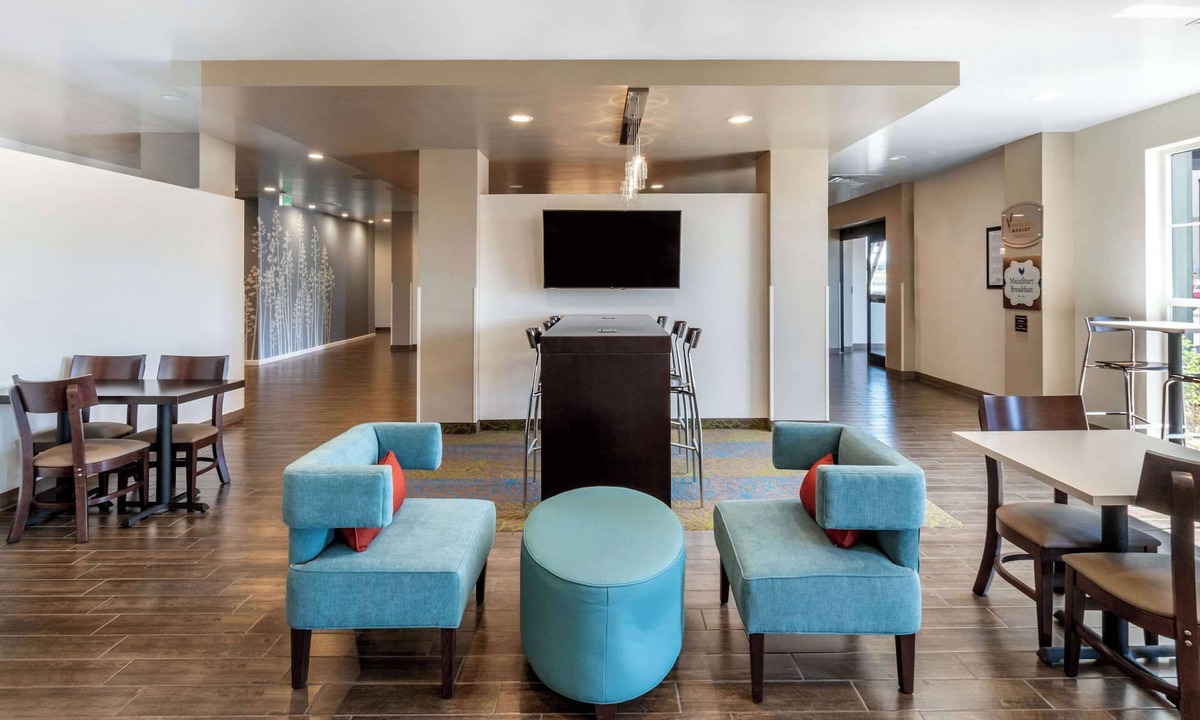 Dupont Hotel | MainStay Suites Denver International Airport