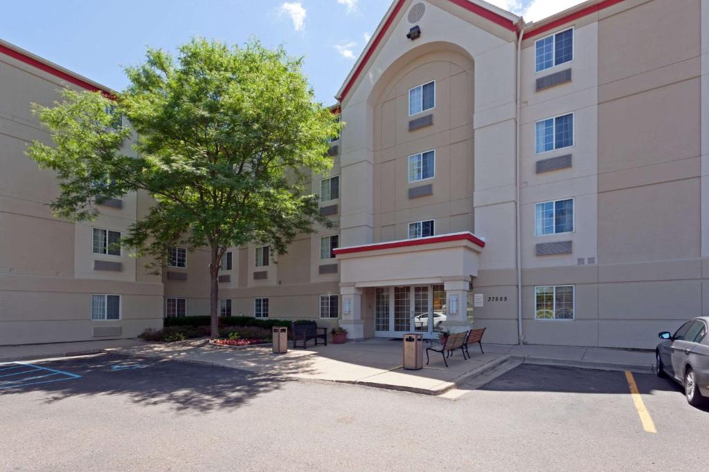 Meriden Hotel | MainStay Suites Hartford Meriden