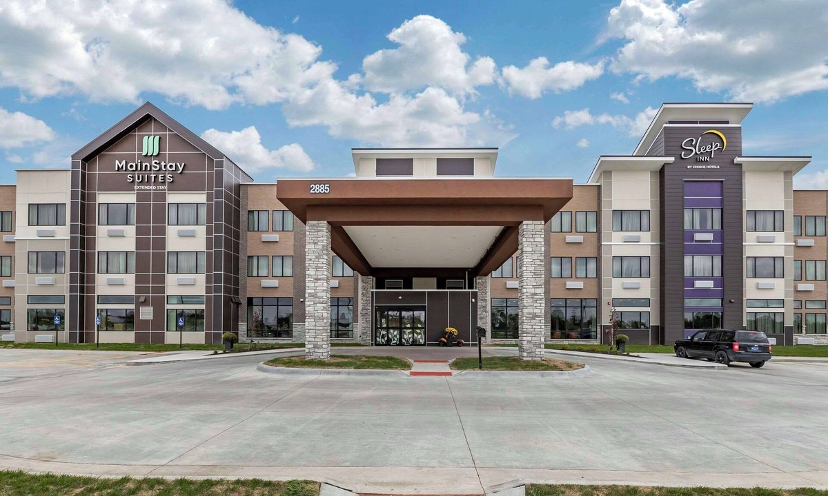 Franklin Hotel | MainStay Suites Milwaukee/Franklin