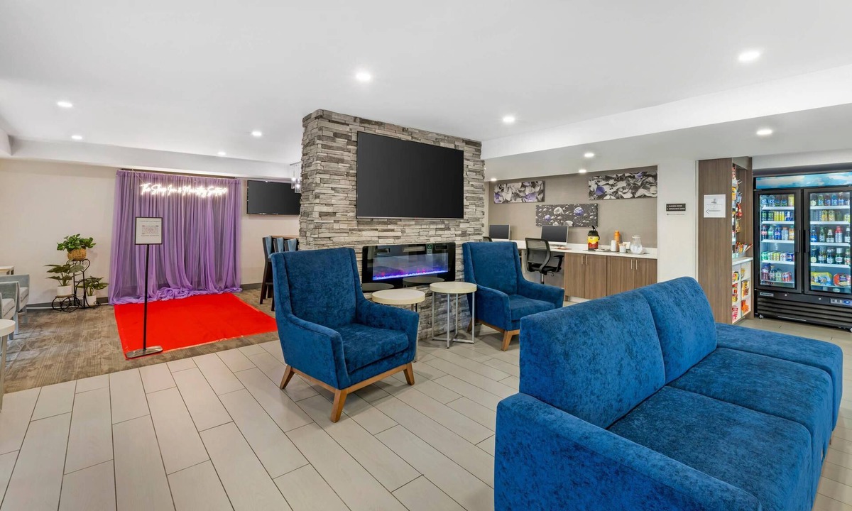 Oakbrook Terrace Hotel | MainStay Suites Oak Brook Terrace-Chicago