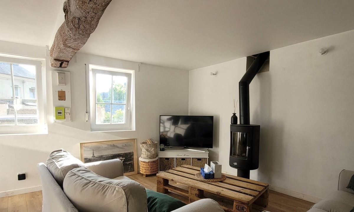 Saint-Leger-du-Bourg-Denis House | Maison Atypique, Idéale Armada