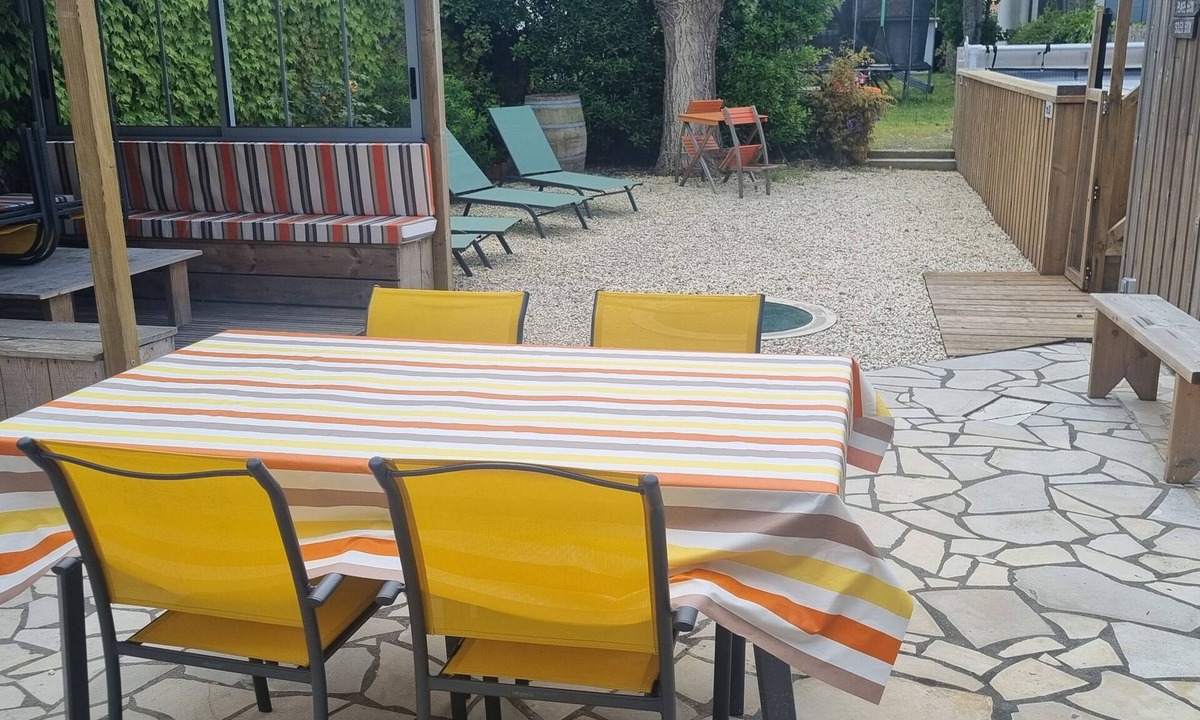 LʼAiguillon-sur-Mer House | Maison Rénovée en 2022. A 5 Minutes à Pied des Commerces, de la Base de Loisirs