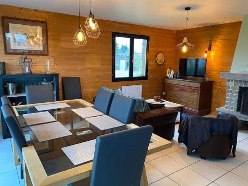 Croisilles House | Maison à 10 min du haras du pin