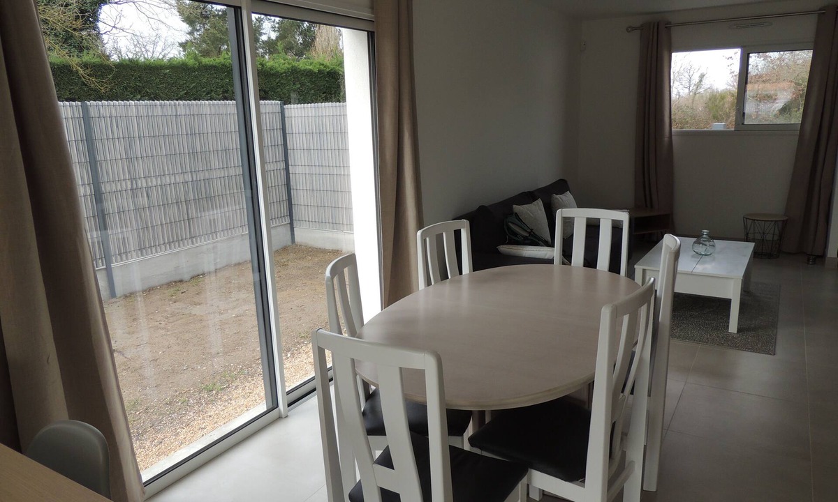 Saint-Urbain House | Maison à 15 Minutes de la mer