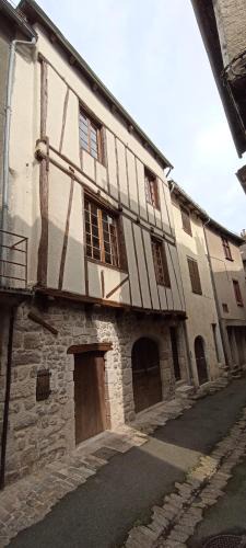 Entraygues-sur-Truyere House | Maison à Entraygues - Rue médiéval à Colombages