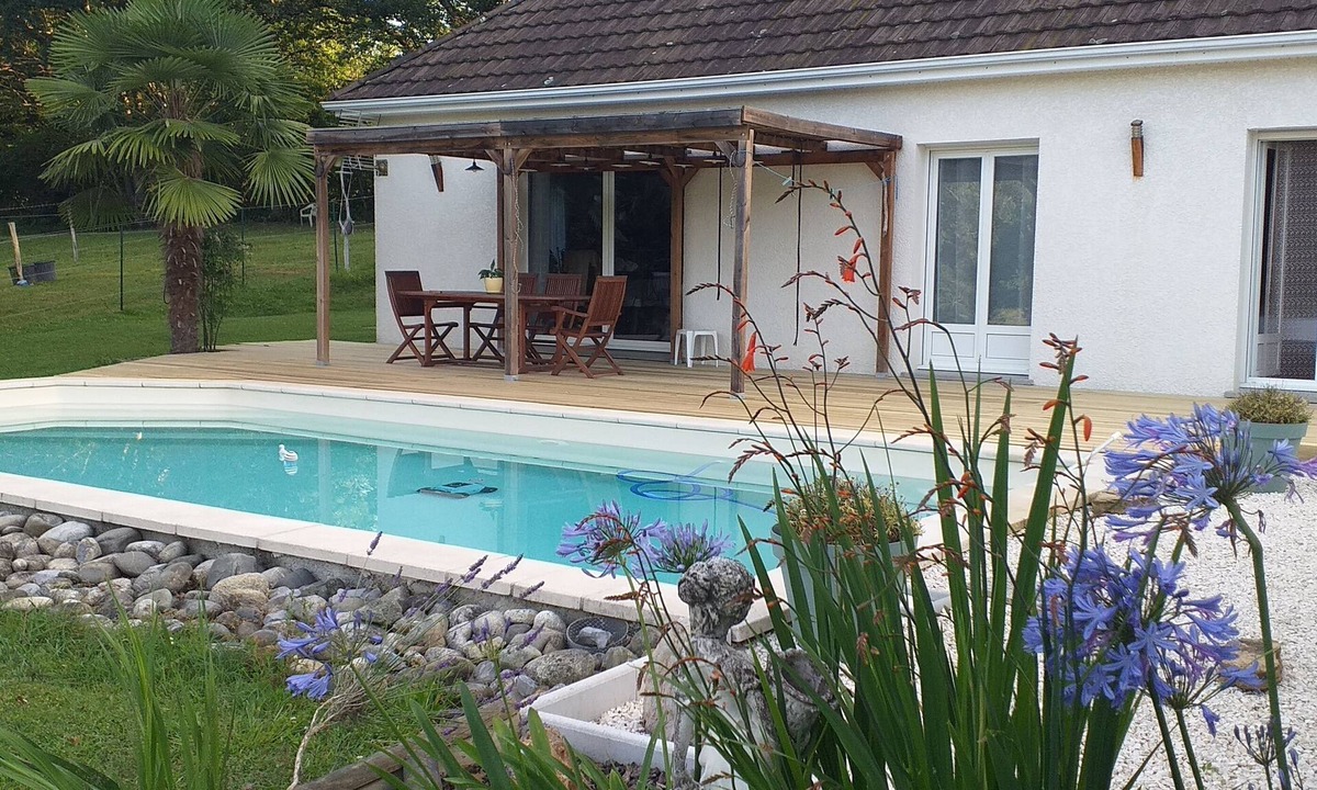 Arros-de-Nay House | Maison à la Campagne Avec Piscine à Proximité de Nay