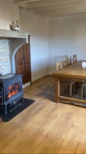 Sigy-le-Chatel House | Maison à la campagne