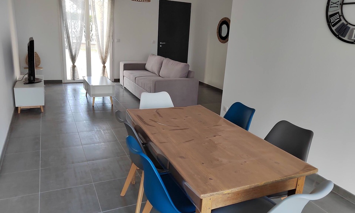 Montholon House | Maison à la Campagne