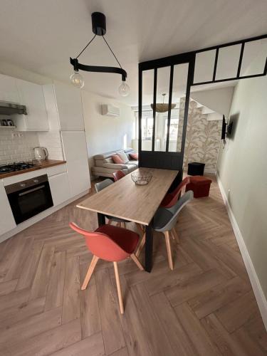 Le Bourgneuf-la-Foret House | Maison 2 chambres et un jardin