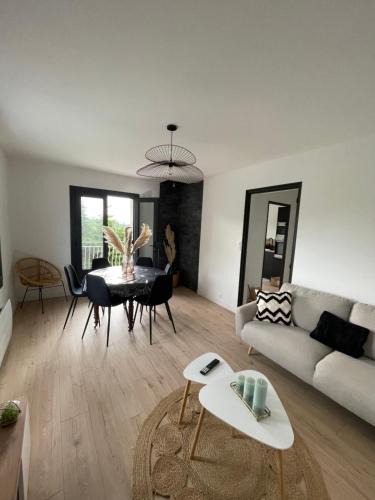 Coucouron House | Maison 2 chambres