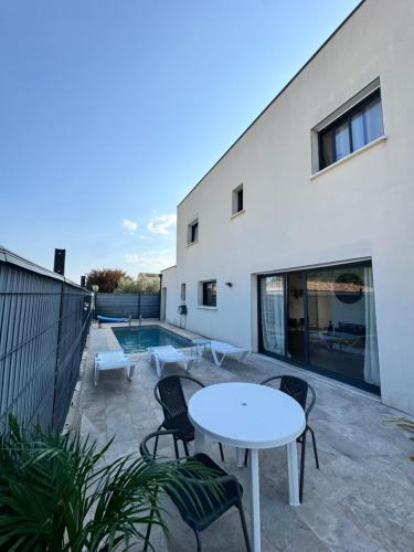 Fons Villa | Maison 3 chambres avec piscine by Ayline
