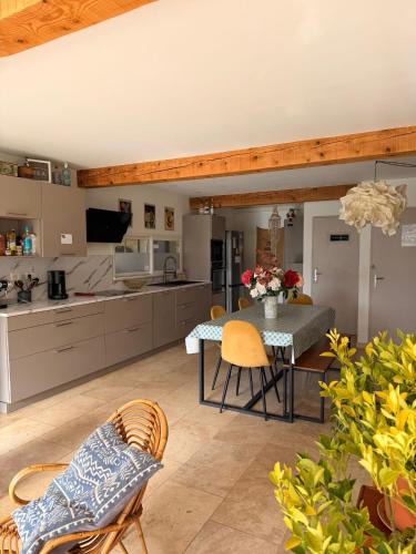 Lesparrou House | Maison 6 places, en plein cœur de l’Ariège, proche ski et nature