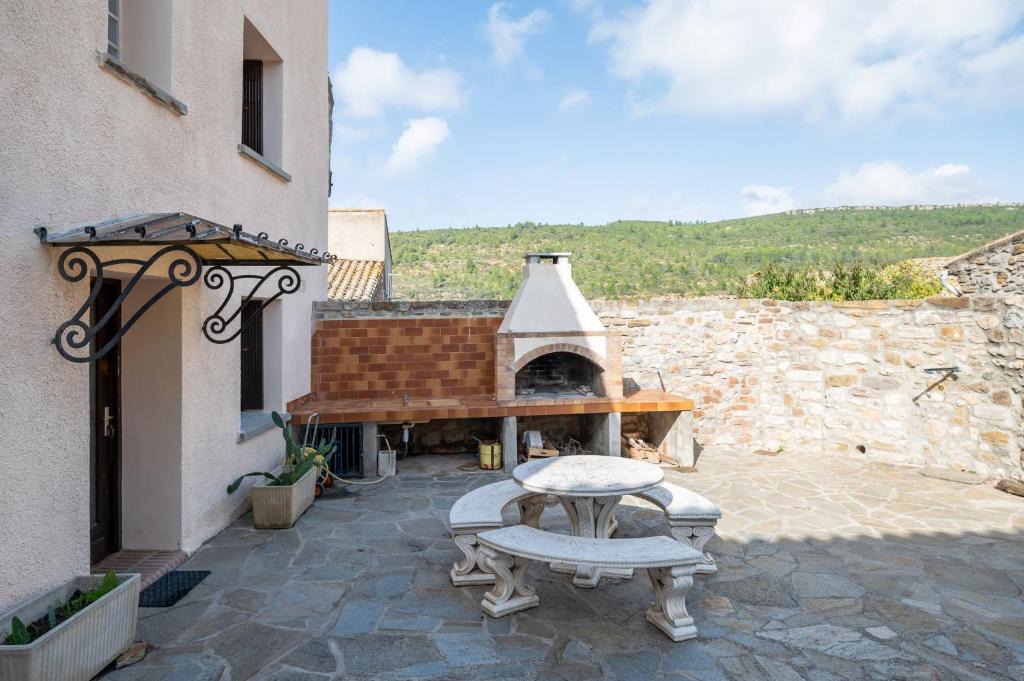 Albas House | Maison accueillante avec jardin à Albas