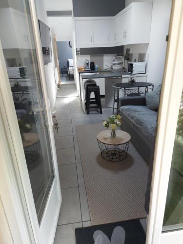 Ecquevilly Apartment | Maison annexe une chambre proche Paris