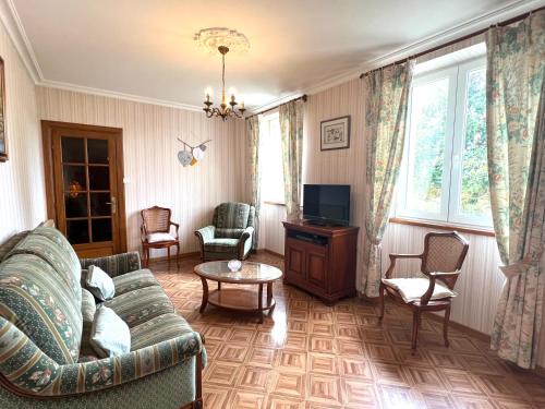 Cagnac-les-Mines House | Maison au bord du lac