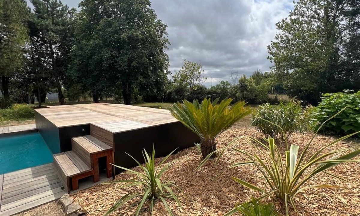 Vair-sur-Loire House | Maison au Calme Avec Piscine et Grand Jardin