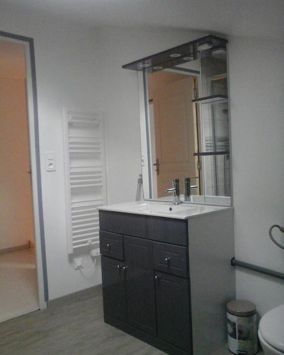 Vezins House | Maison au calme