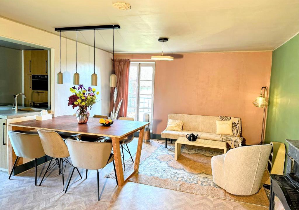 La Celle House | Maison au château